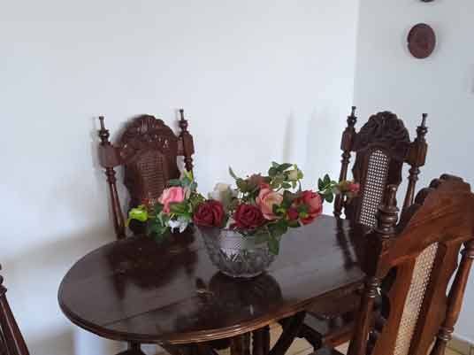 Aparatamento-en-venta-en-aldabo-mesa-comedor