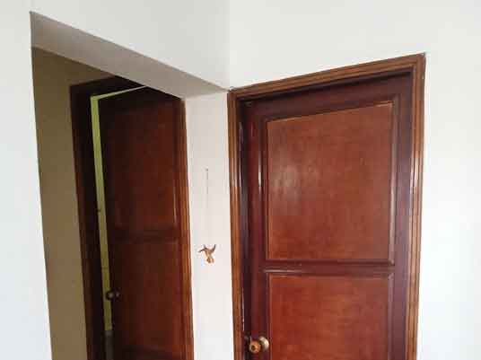 Apartamento en Aldabó puertas interiores